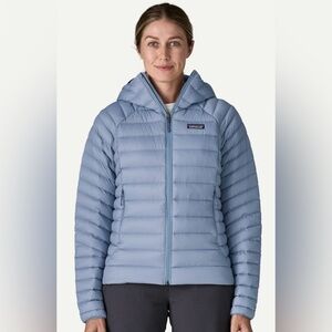 Patagonia Down Sweater Hoody Jacket Women’s Size Small Barnacle Blue Brand New